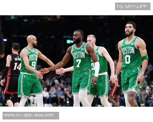 名嘴分析绿军本赛季前景难乐观或将止步季后赛第二轮 名嘴分析绿军本赛季前景难乐观或将止步季后赛第二轮