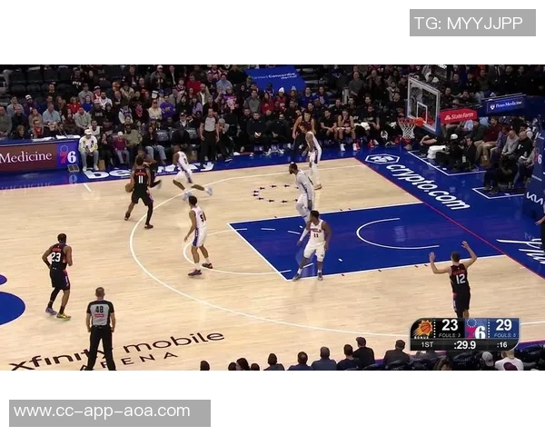 杰伦格林复出表现平平替补出战20分钟贡献12分3助攻三分球命中率50